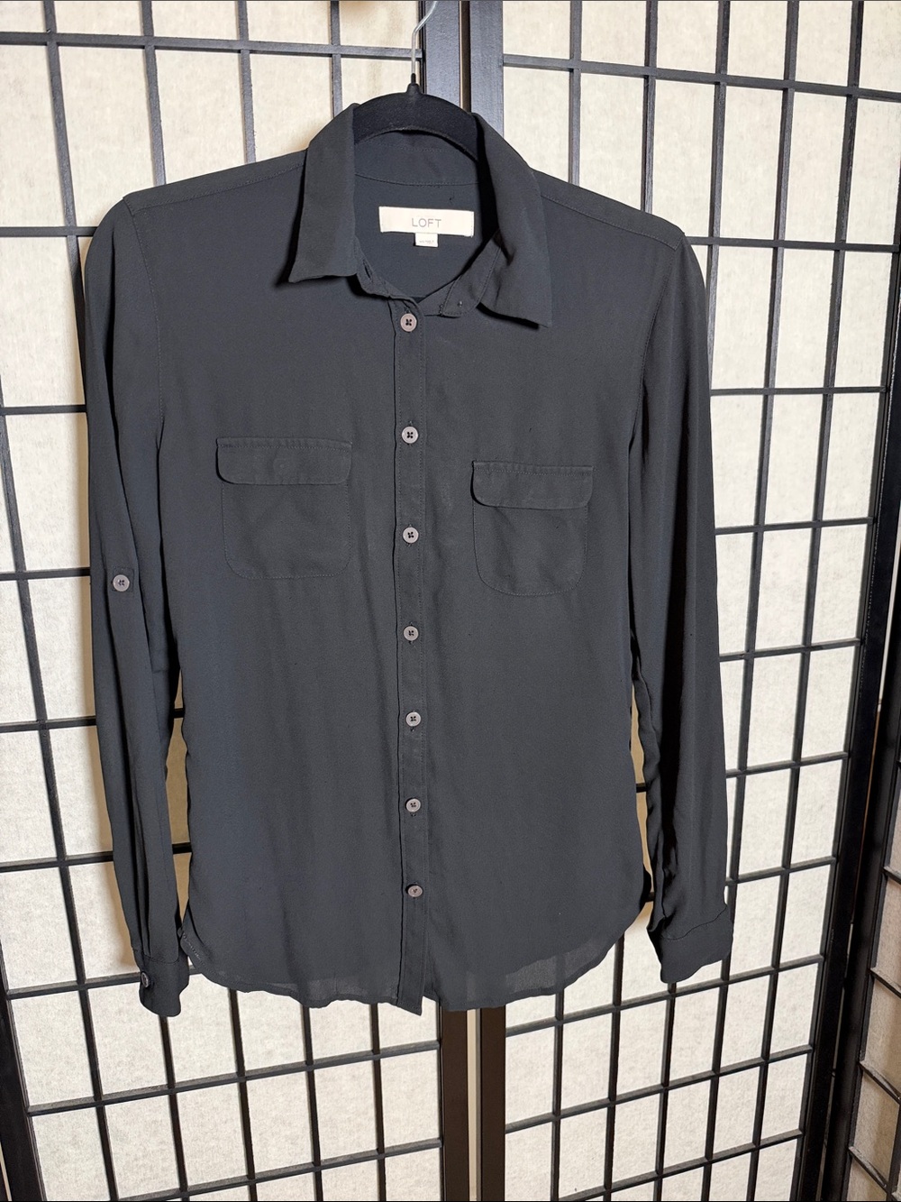 LOFT Women’s Black Long-Sleeve Button-Down Shirt